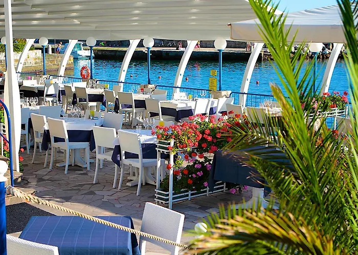 Dama Bianca فندق دوينو